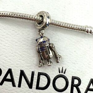 Pandora Star Wars R2-D2 Dangle Charm